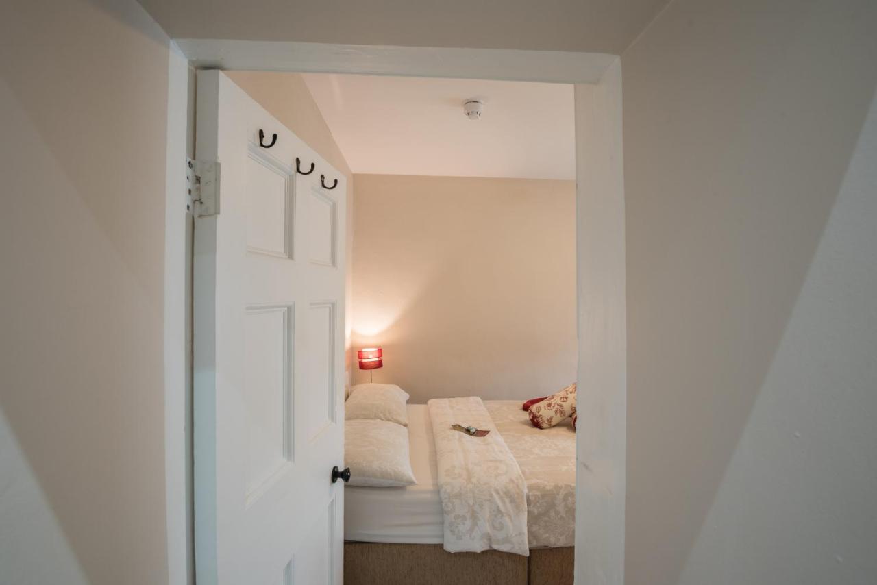 Charming 2-Bed Apartment In Donegal Town Centre Dış mekan fotoğraf