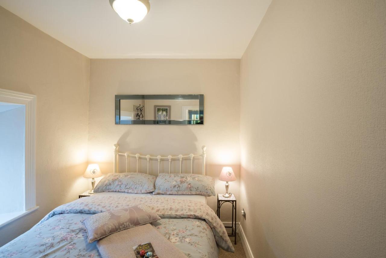 Charming 2-Bed Apartment In Donegal Town Centre Dış mekan fotoğraf