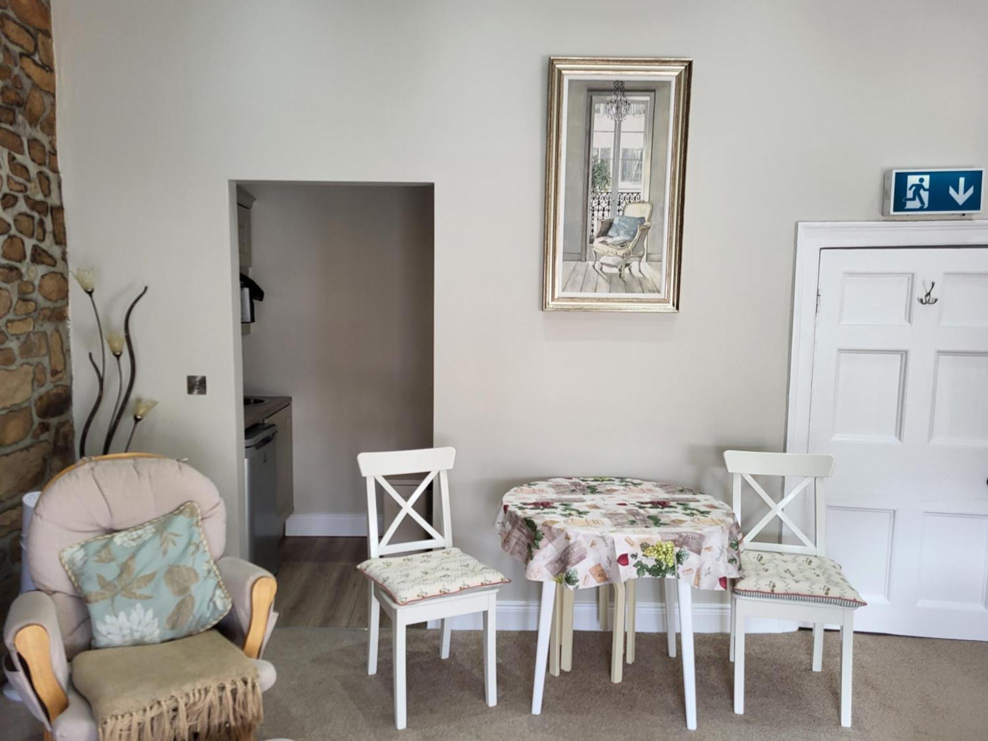 Charming 2-Bed Apartment In Donegal Town Centre Dış mekan fotoğraf