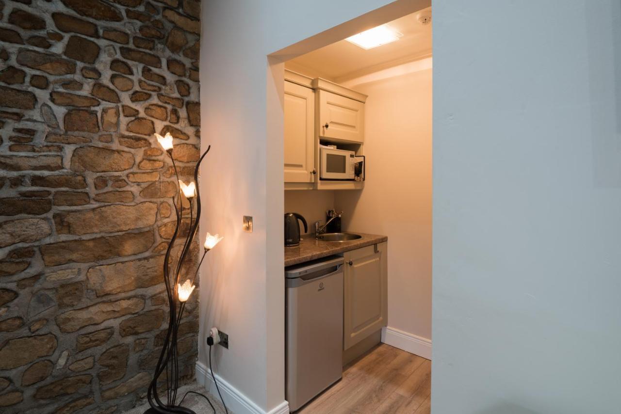 Charming 2-Bed Apartment In Donegal Town Centre Dış mekan fotoğraf
